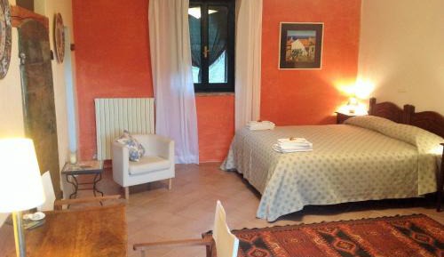 One-Bedroom Apartment with Garden View
