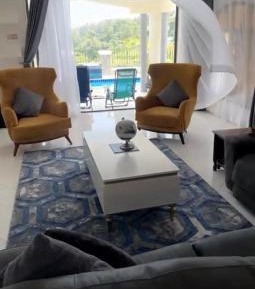 One-Bedroom Villa