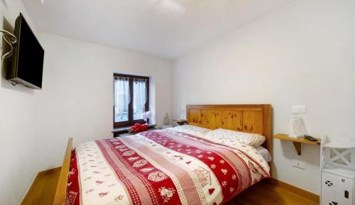 Superior One-Bedroom Apartment