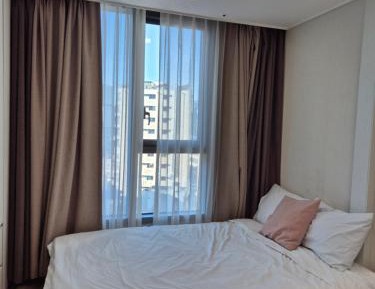 One-Bedroom Apartment with City View