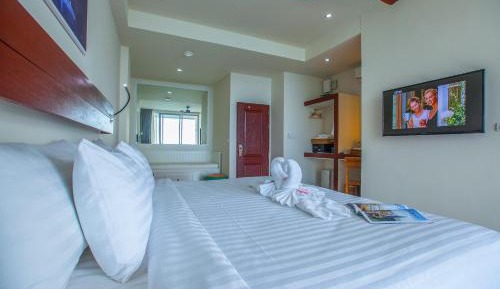 Deluxe Double or Twin Room with Sea View