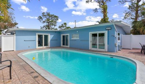 Three-Bedroom Holiday Home 