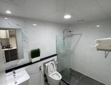 One-Bedroom Apartment with Balcony