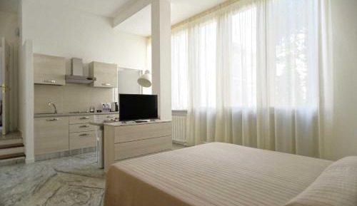 Studio with Garden View