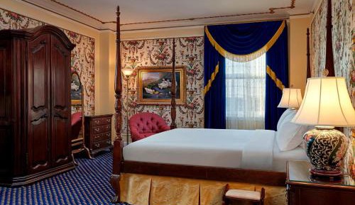 Royal Suite, 1 Bedroom Larger Suite, 1 King, Corner room