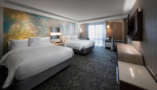 Queen Room with Two Queen Beds and Adapted Tub - Mobility and Hearing Accessible