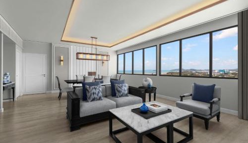One-Bedroom Family King Suite with City View