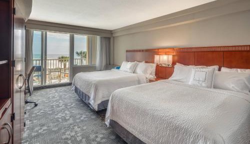 Oceanfront Queen Room with Two Queen Beds and Balcony
