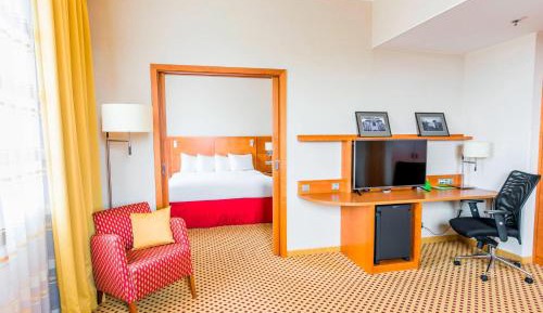 King Studio with Sofa Bed