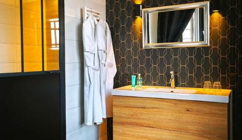 Deluxe Double Room with Bath