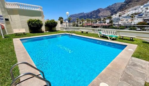 One-Bedroom Apartment with Balcony and Sea View