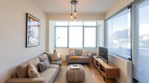 Three-Bedroom Apartment with Balcony