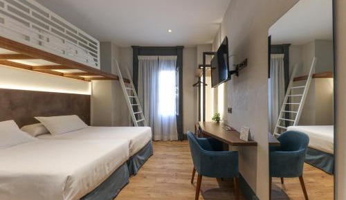 Deluxe Triple Room