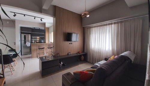 Two-Bedroom Deluxe Apartment with Balcony