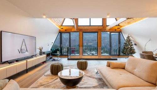 Five-Bedroom Holiday Home