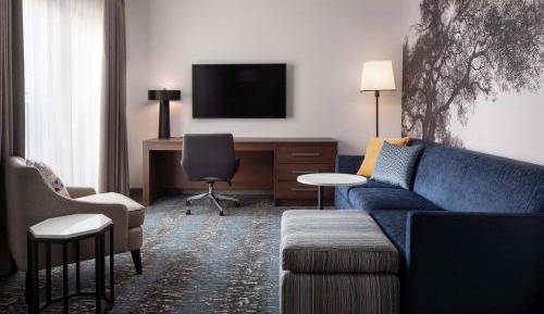 1 Bedroom Suite, 2 Queen, Sofa bed