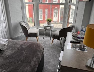 Double Room with Shared Bathroom