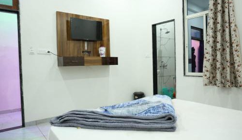 Triple Room with Private Bathroom