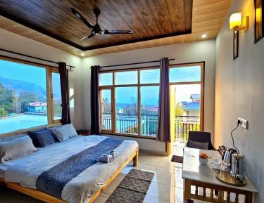 Double Room with Mountain View