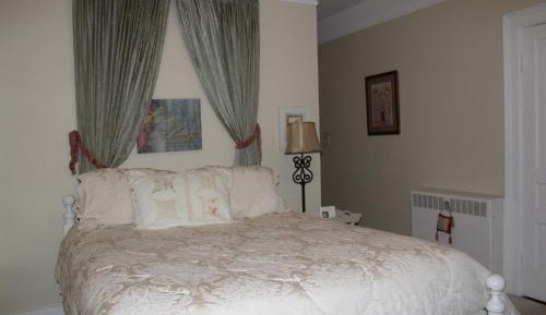 Queen Suite