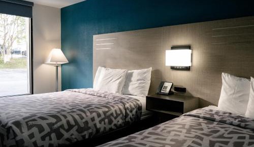 Queen Room with Two Queen Beds - Non-Smoking