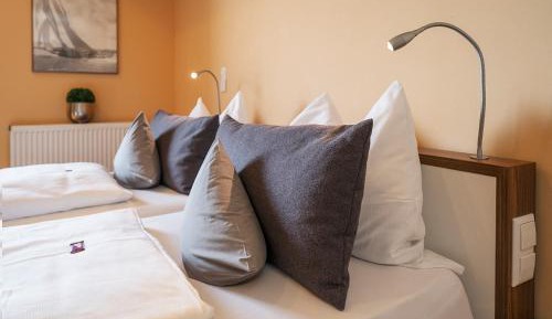 Deluxe Double Room with Bath