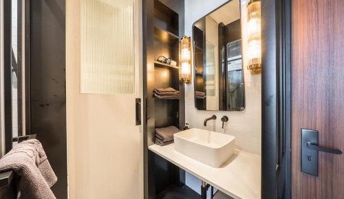 Deluxe Double Room- More than 7 nights, 2 times of room cleaning service per week