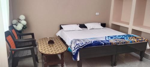 Standard Single Room with Mountain View