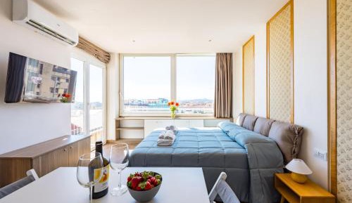 Studio Apartment with Sea View