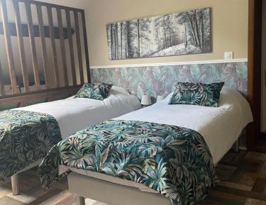 Quadruple Room with Private Bathroom