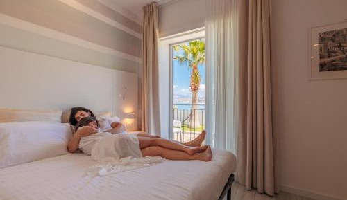 Double Room with Balcony and Sea View