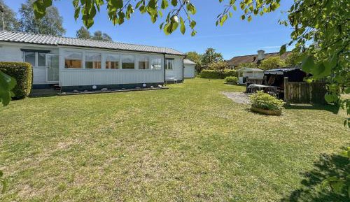 Three-Bedroom Holiday Home 