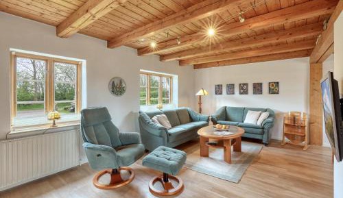 Three-Bedroom Vacation Home 