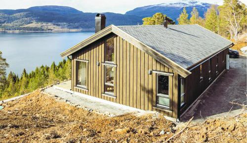 Three-Bedroom Holiday Home 