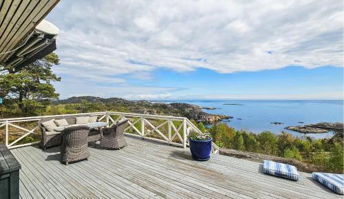 Four-Bedroom Holiday Home