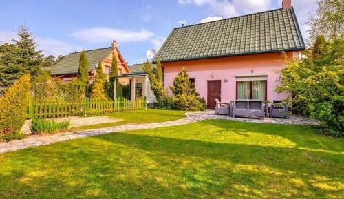 Three-Bedroom Holiday Home 