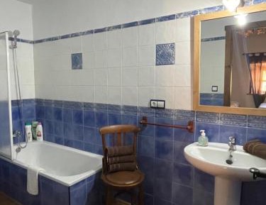 Quadruple Room with Private Bathroom