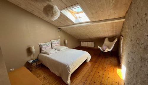Double Room with Shared Bathroom