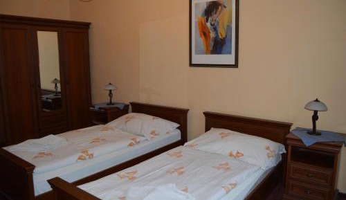 Twin Room with Shared Bathroom