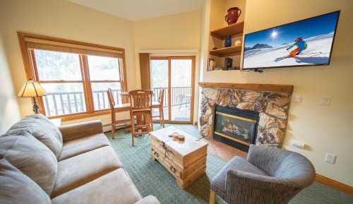 Two-Bedroom Apartment with Balcony