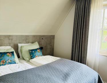 Large Twin Room