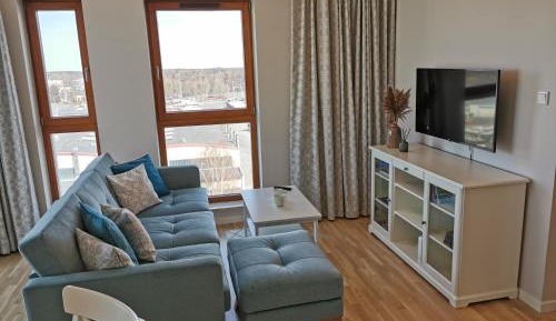 One-Bedroom Apartment with Sea View