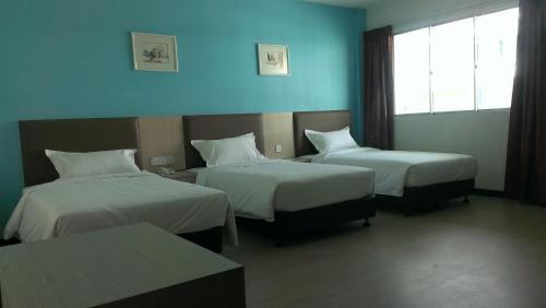 Deluxe Triple Room