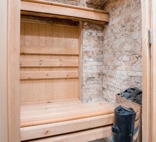 Superior One-Bedroom Apartment with Balcony