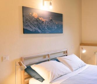 Double Room with Mountain View