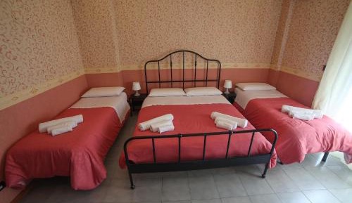 Classic Quadruple Room