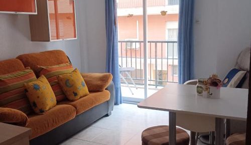 Basic Triple Room with Shared Bathroom