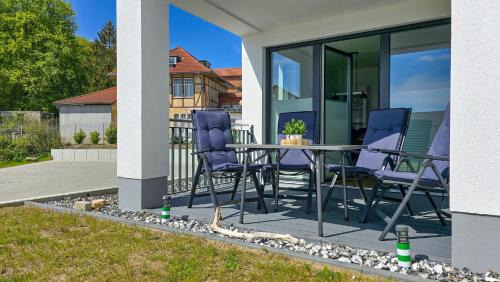 One-Bedroom Apartment with Terrace