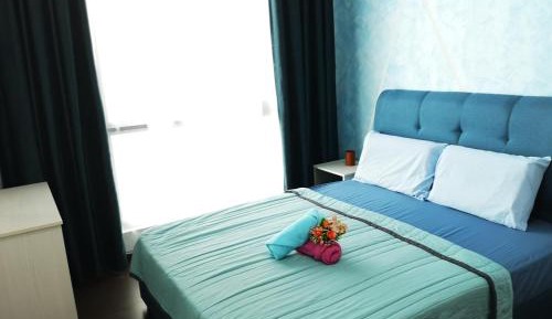 Three-Bedroom Premium Apartment with Balcony