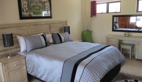 Twin Room with Mountain View